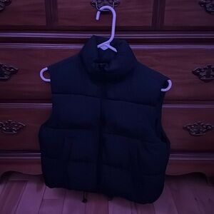 Black no boundaries vest lightly used once or twice